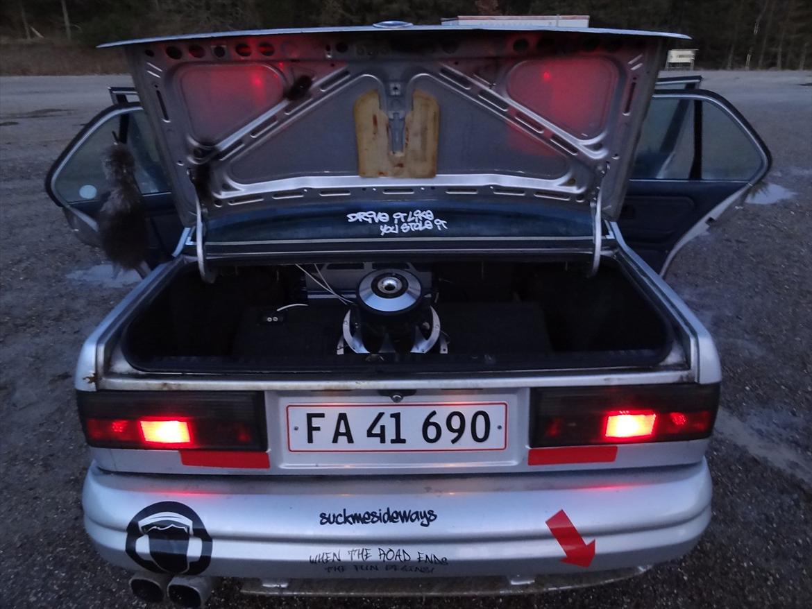 BMW E30 323i ^SOLGT^ billede 12