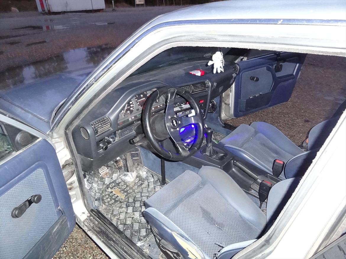 BMW E30 323i ^SOLGT^ billede 14
