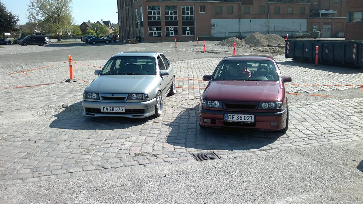 Opel Vectra 2000 KOPI SOLGT - Her er jeg til træf i møn sammen med kluppen OPEL TEAM MØN billede 9