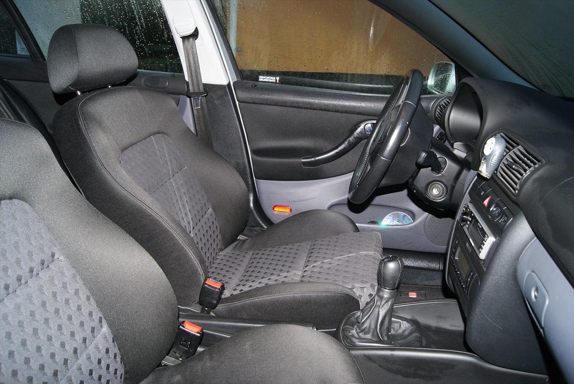 Seat Leon Top Sport 20VT - rigtig flot kabine uden fejl :) billede 18