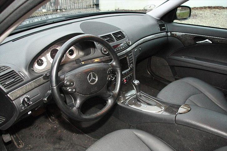 Mercedes Benz E 320 CDi Avantgarde billede 8