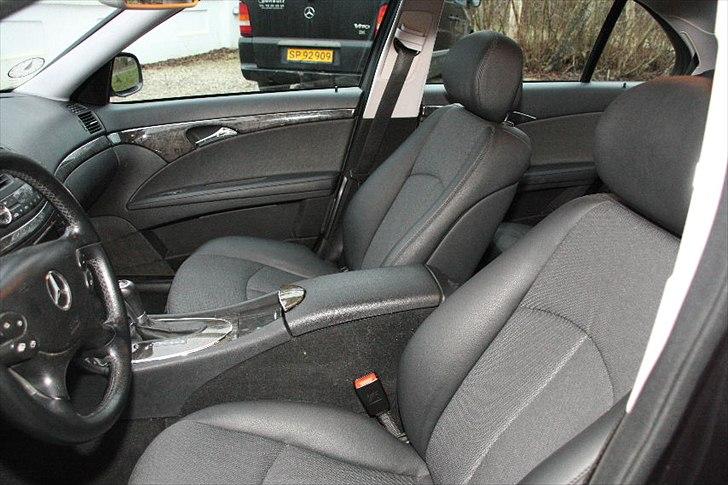 Mercedes Benz E 320 CDi Avantgarde billede 9