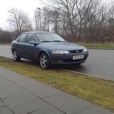 Opel Vectra B 1.8i 16v