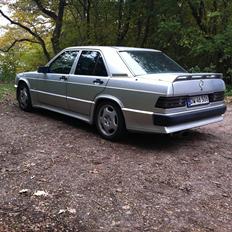 Mercedes Benz 190E