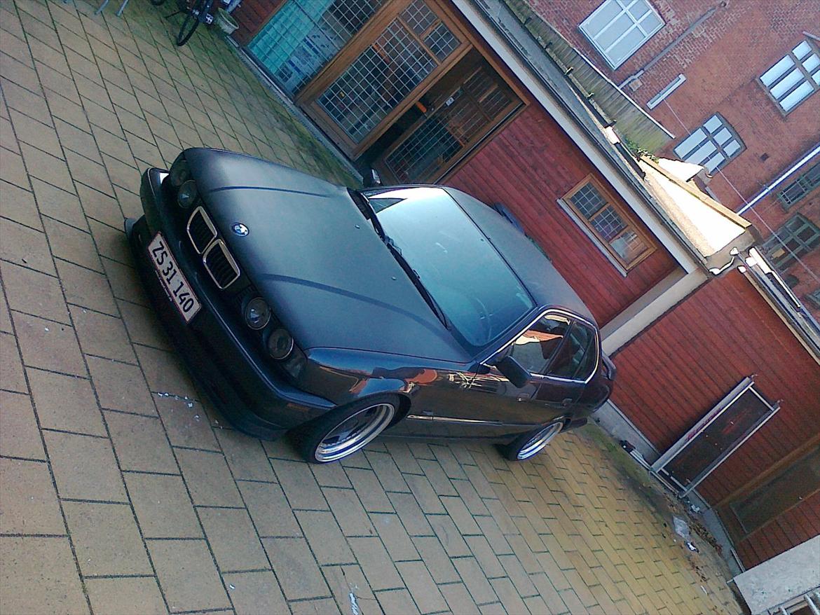 BMW E34 SOLGT billede 1