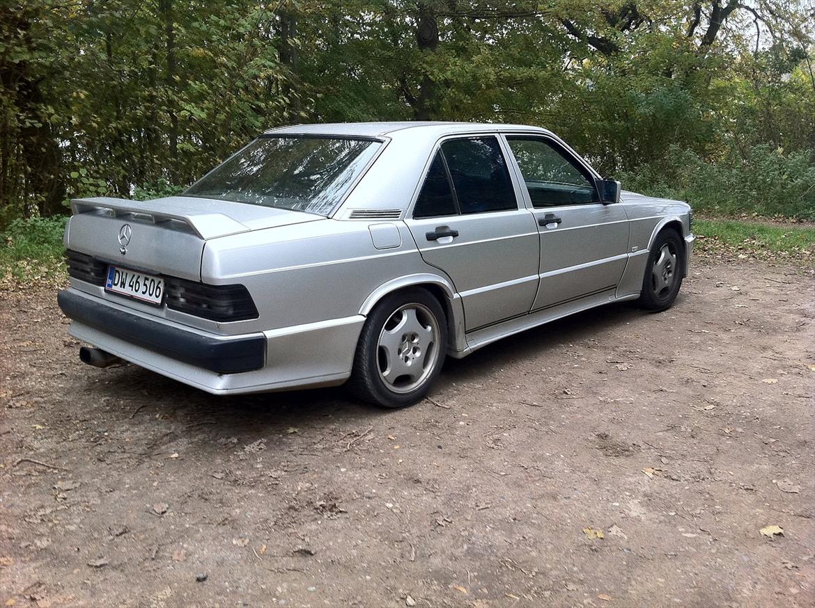 Mercedes Benz 190E billede 5