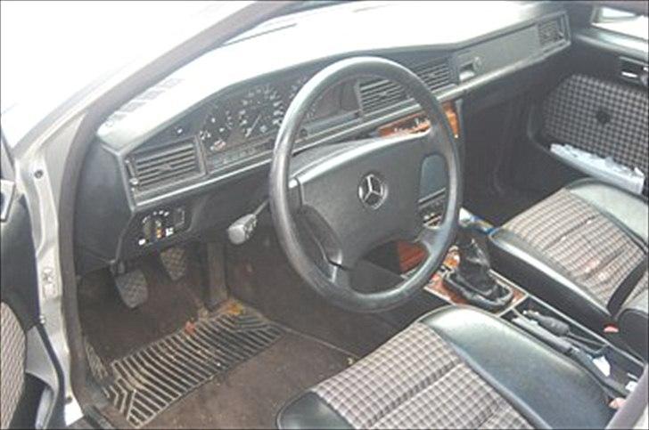 Mercedes Benz 190E billede 10