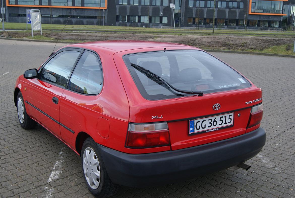 Toyota corolla 1.3 xli billede 10