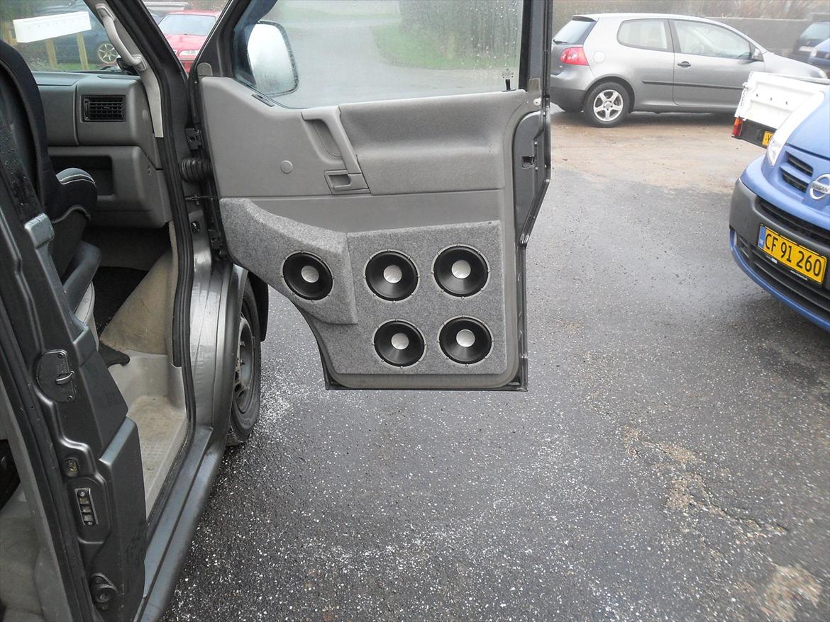 VW Caravelle - 5 Stk 6'5 " Rainbow i døren billede 11