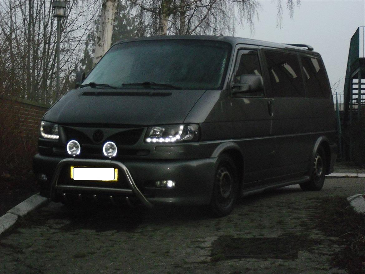 VW Caravelle - Led i lygten og i tågelys billede 1