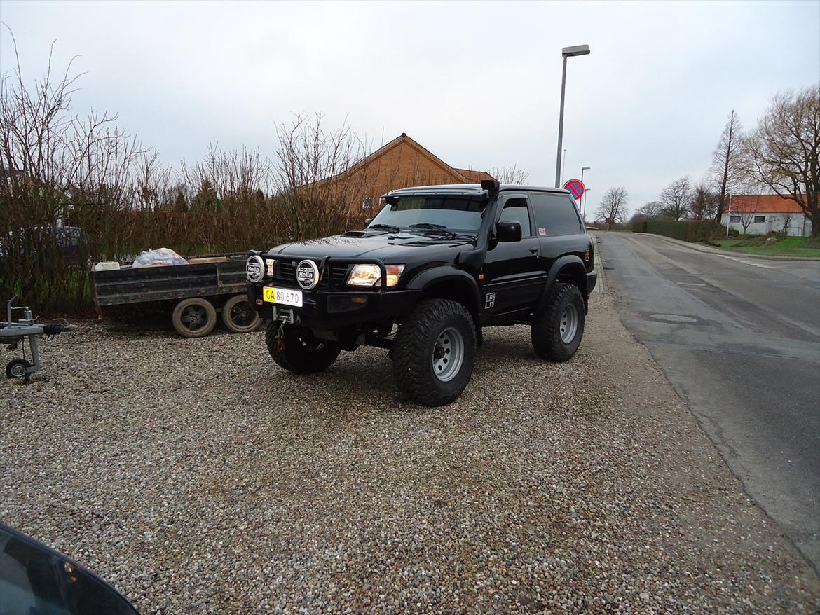 Nissan patrol y61 billede 1