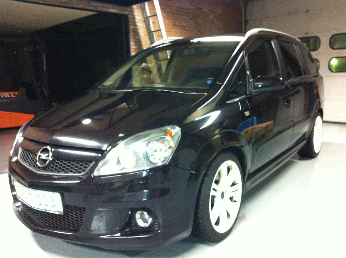 Opel Zafira OPC billede 1