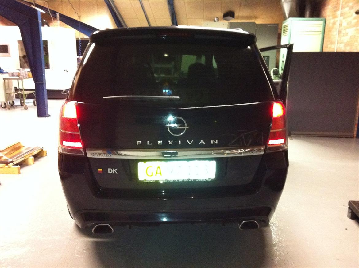 Opel Zafira OPC billede 2