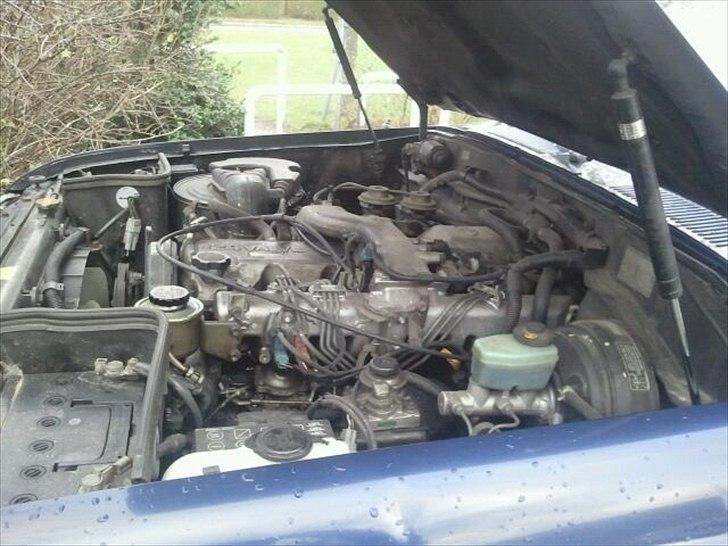 Toyota Land Cruiser HDJ 80 VX - dejlig motor med kanon lyd, lyder godt med sådan en række 6'er billede 4