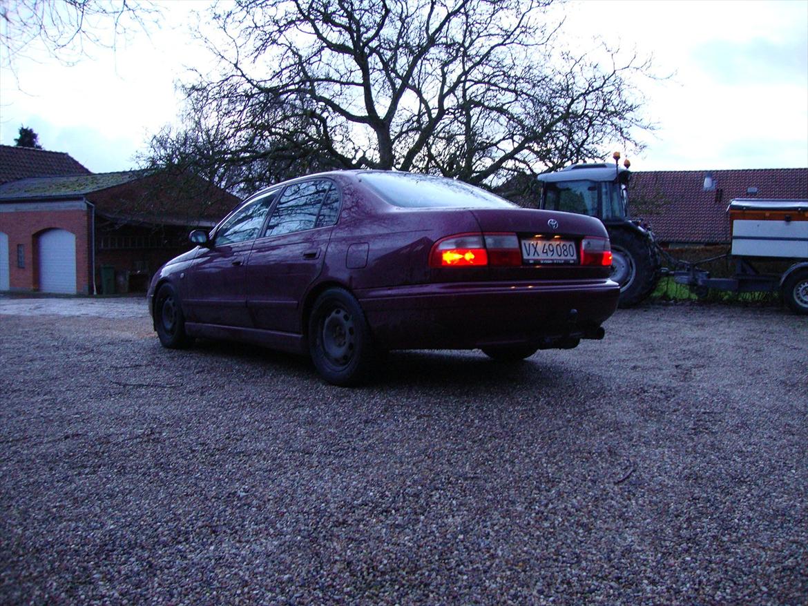 Toyota Carina E 20V Silvertop billede 4