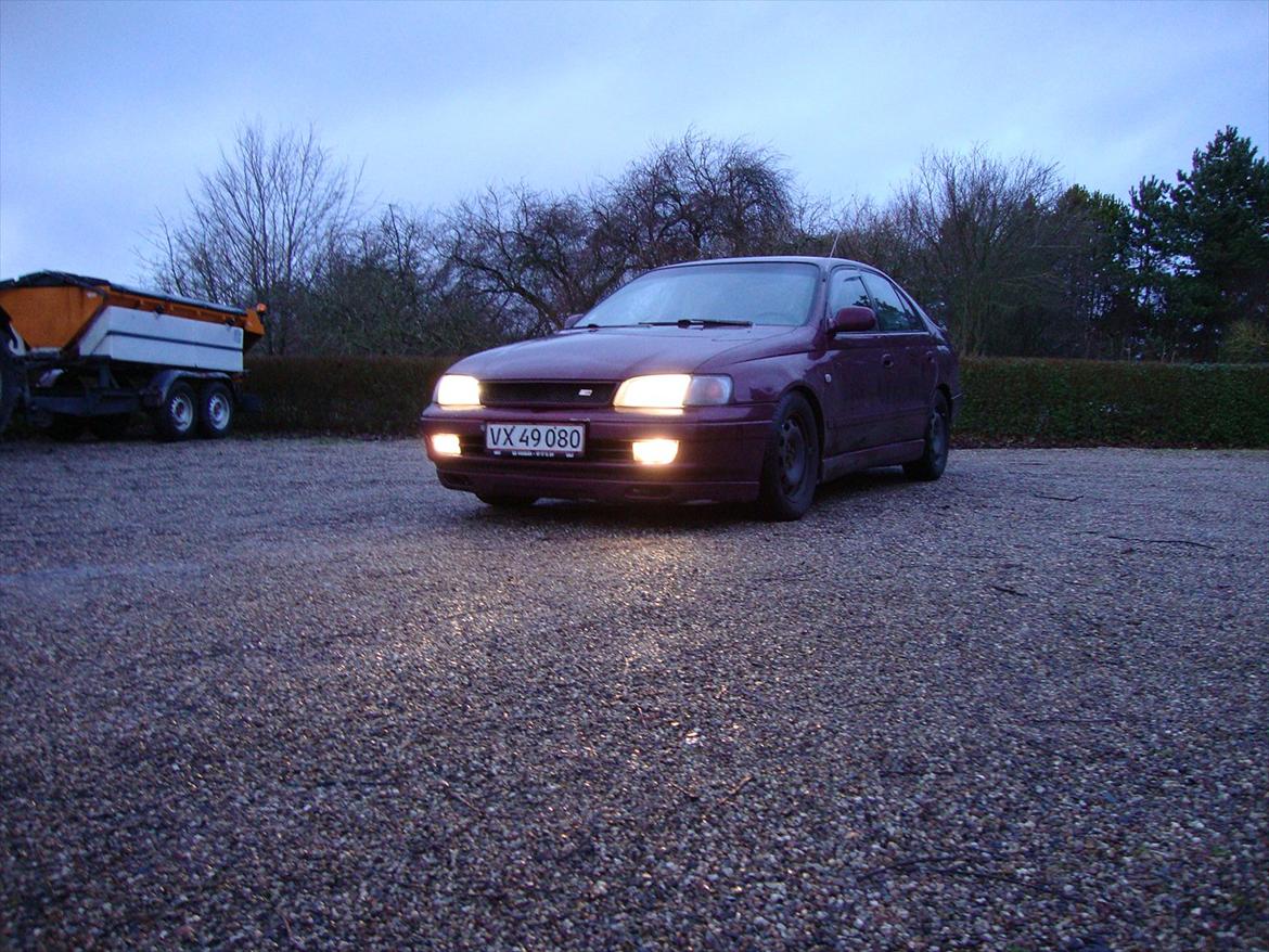 Toyota Carina E 20V Silvertop billede 2
