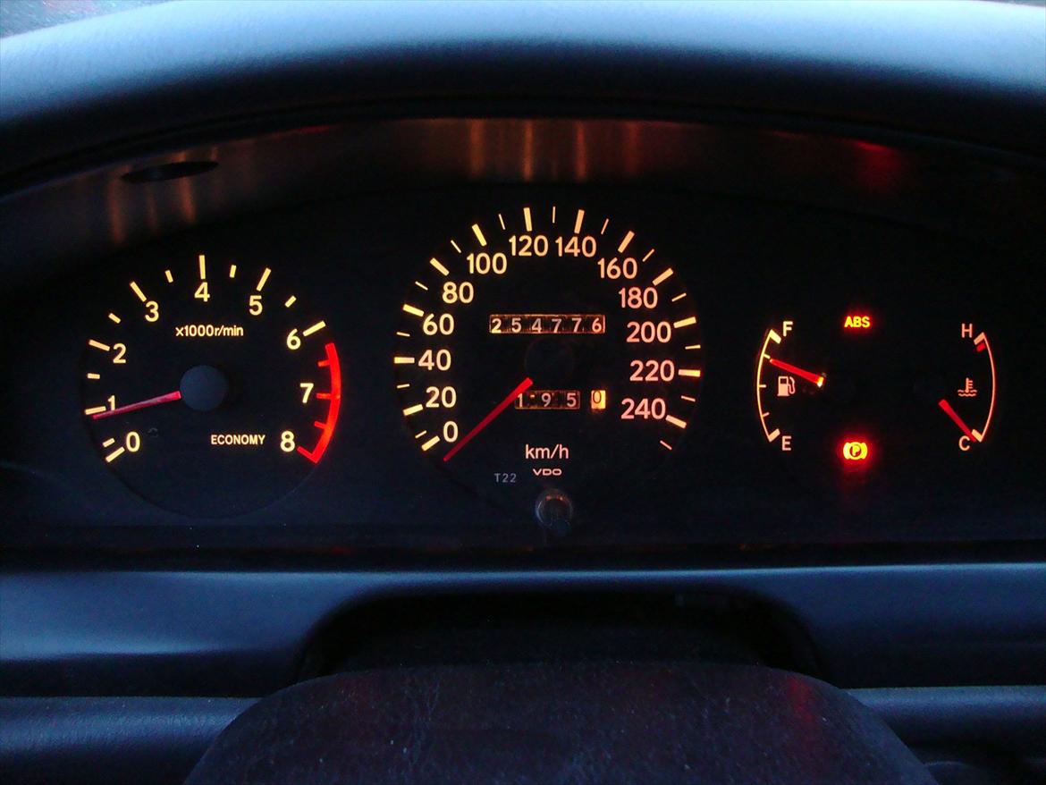 Toyota Carina E 20V Silvertop billede 14