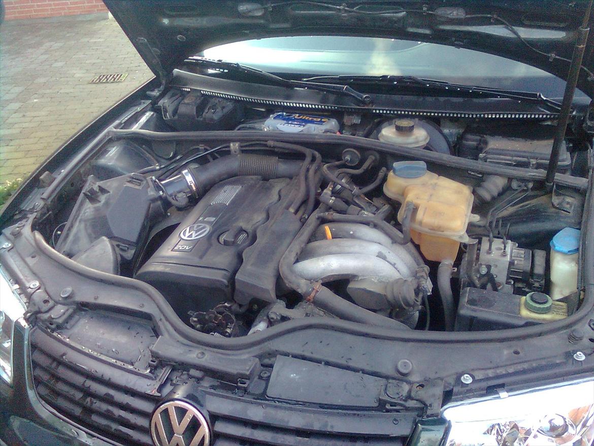 VW Passat 1.8 Limousine Solgt billede 5