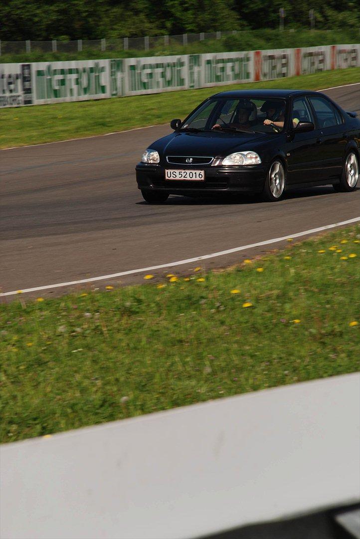 Honda Civic EK4 VTi (hverdagsracer) *solgt ;-(* - Padborg Park i 2007 billede 2