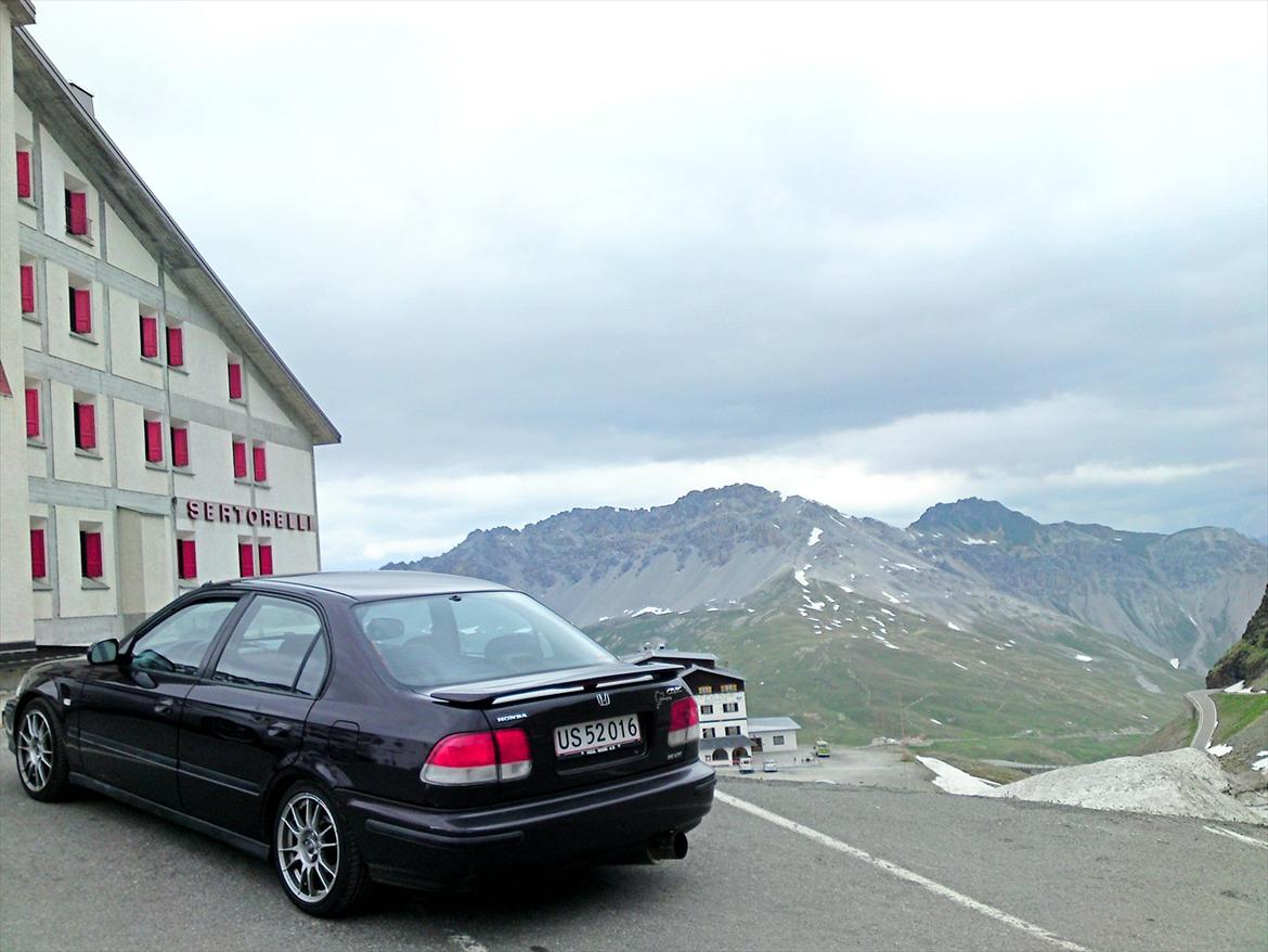 Honda Civic EK4 VTi (hverdagsracer) *solgt ;-(* - Stelvio Pass i Italien: 3000m højde og sne i juli måned billede 9