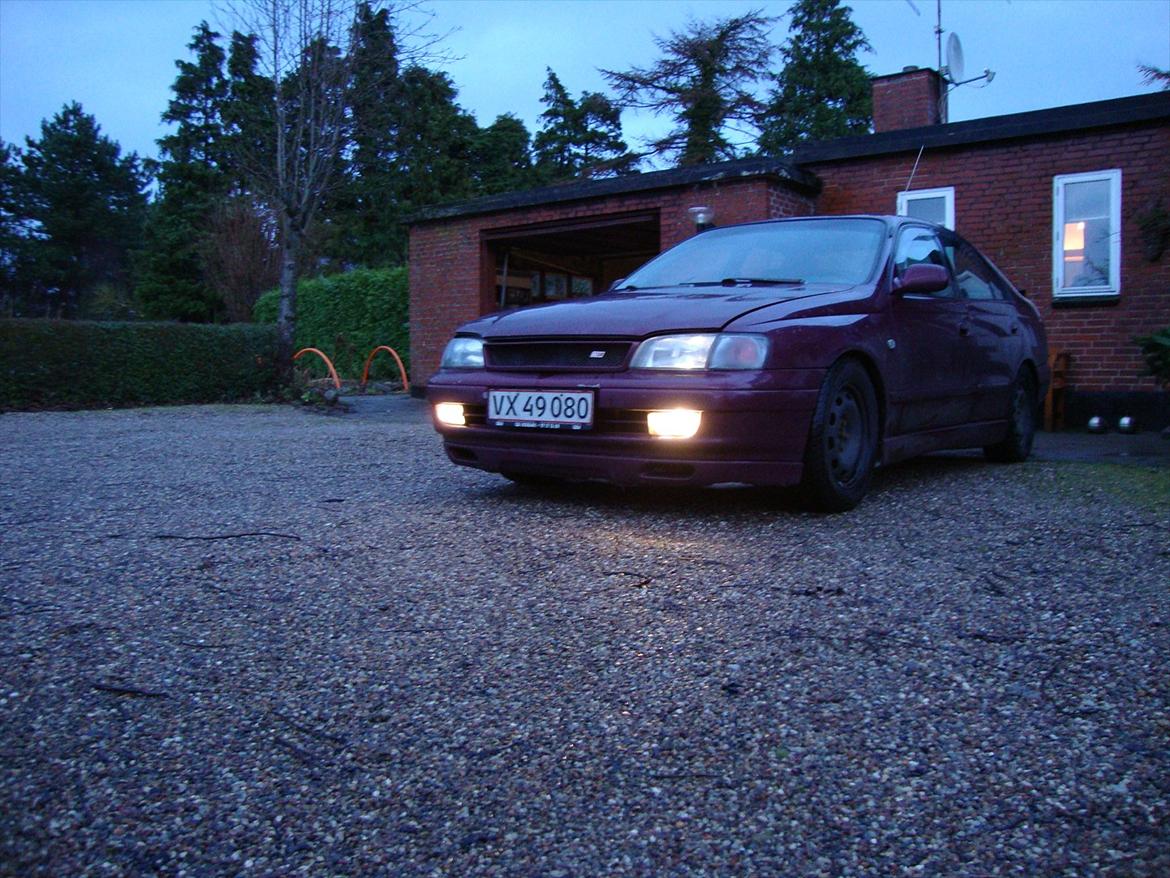 Toyota Carina E 20V Silvertop billede 1