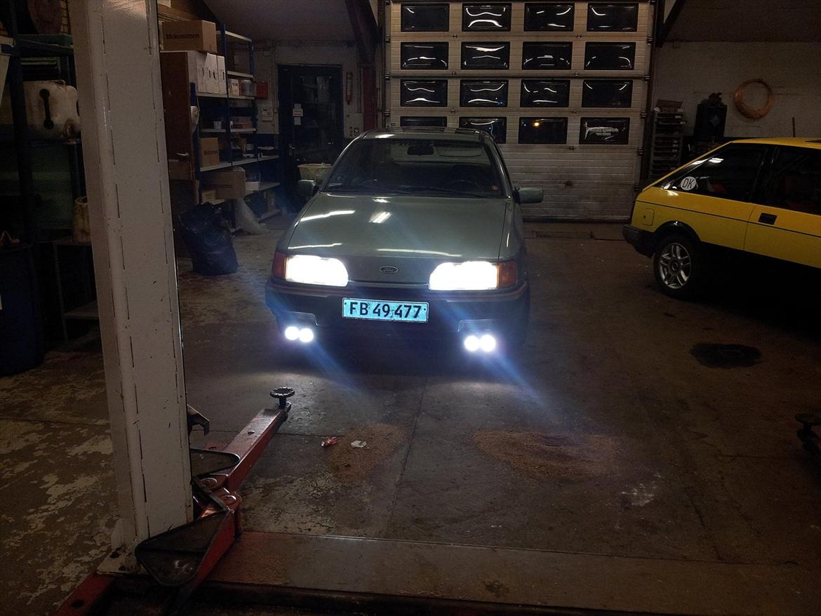 Ford Sierra Evt. B Y T T E - 4 stk. Arbejdslamper h9 hella  billede 3