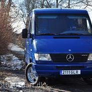 Mercedes Benz Sprinter 212D