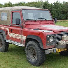 Land Rover 90"