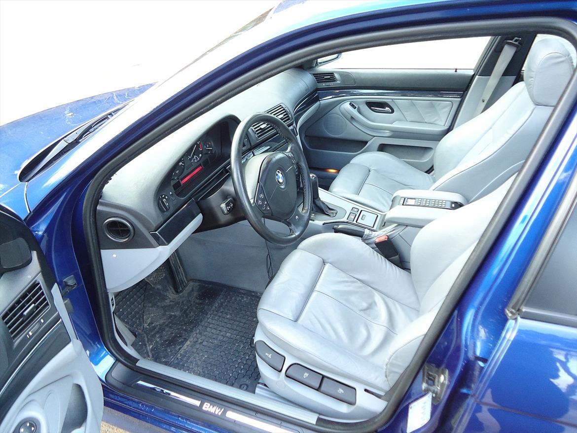 BMW 528 i SOLGT billede 3