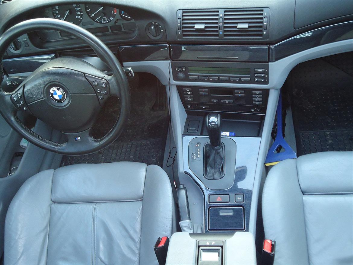 BMW 528 i SOLGT billede 4