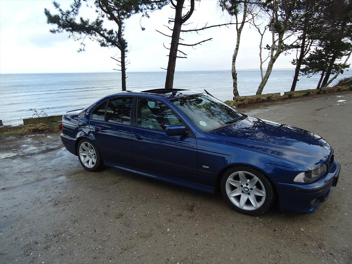 BMW 528 i SOLGT billede 7