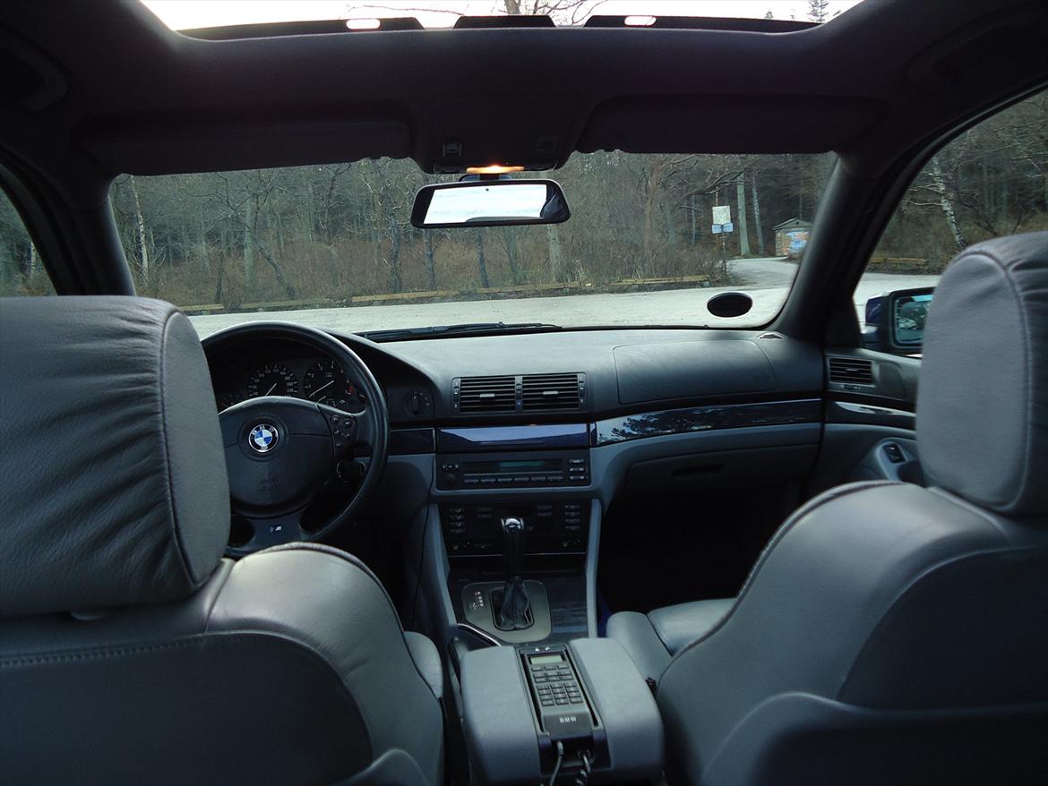 BMW 528 i SOLGT billede 8