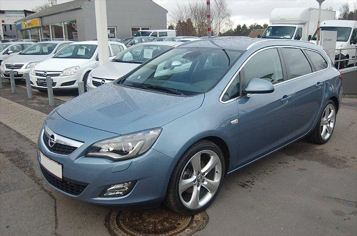 Opel Astra 1,7 CDTi 125 Sport ST billede 1