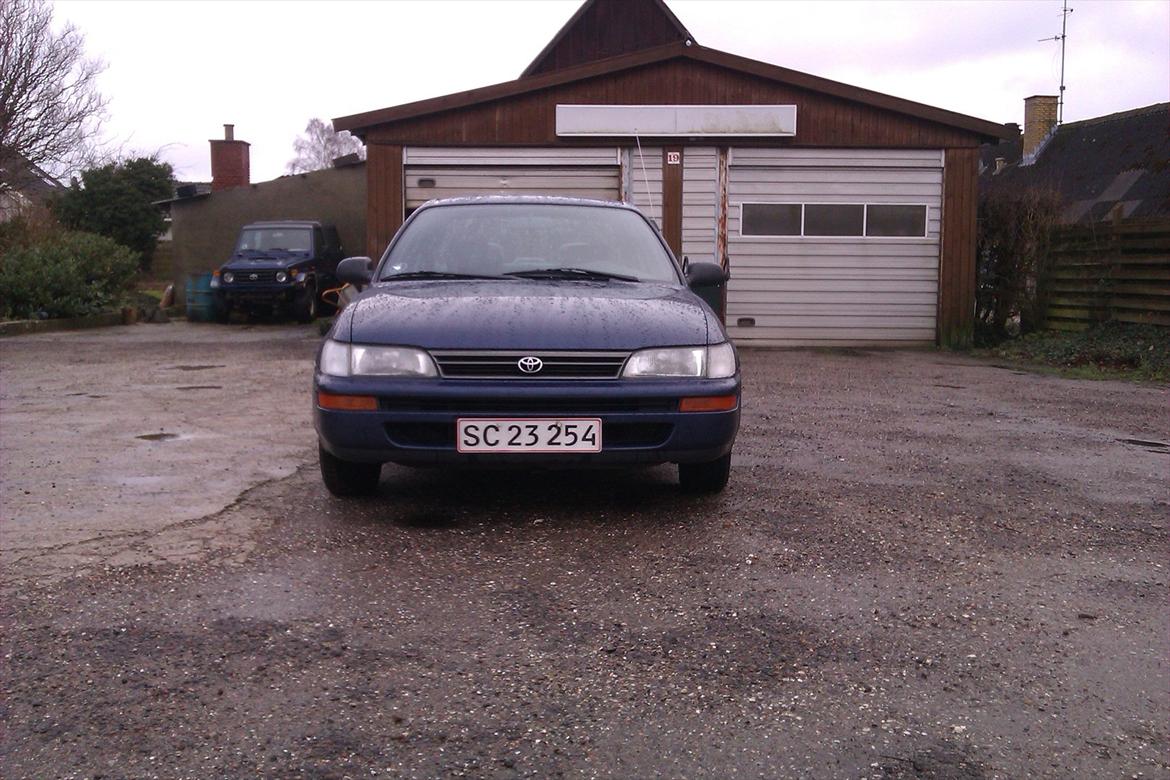 Toyota Corolla Sedan billede 2