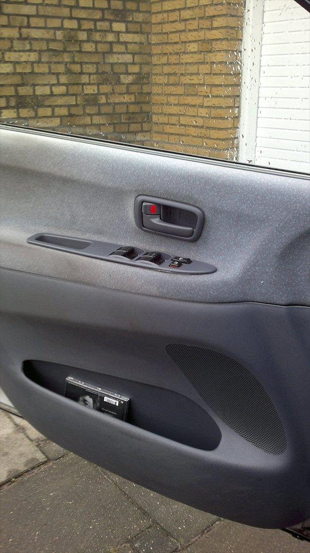 Toyota toyota sportsvan billede 7