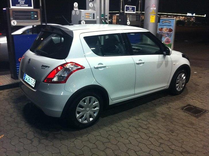 Suzuki Swift 1,2 ECO Metallic Hvid billede 16