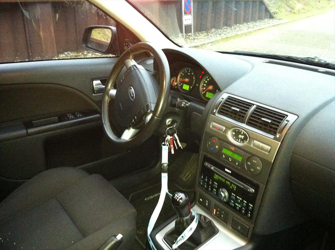 Ford Mondeo 2.5 st.-car SOLGT! billede 8