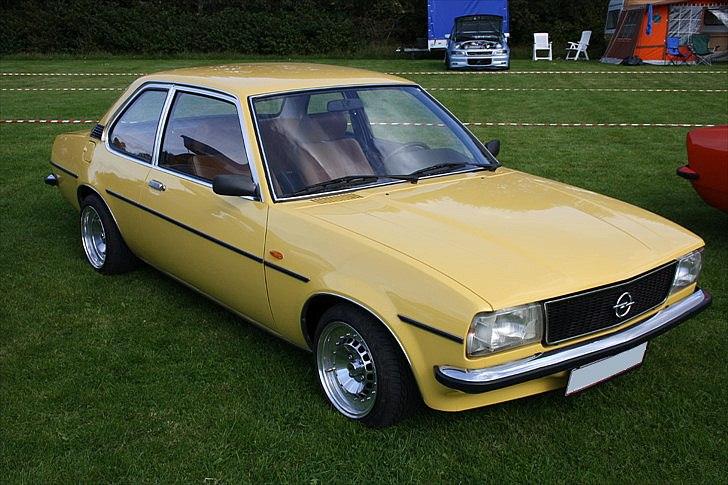 Opel Ascona B - SOLGT billede 1