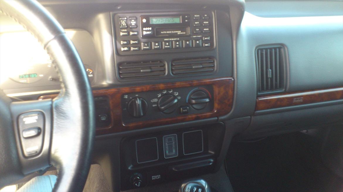 Jeep cherokee  laredo billede 12