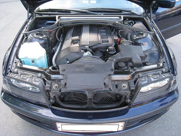 BMW 323 i E 46 steptronic Solgt billede 11