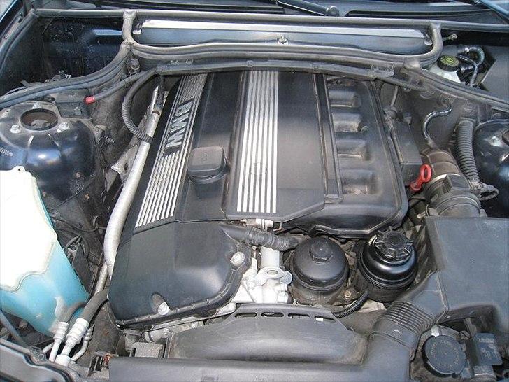 BMW 323 i E 46 steptronic Solgt billede 12