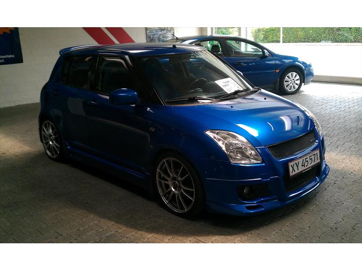 {{currentPhoto.altText}} billede {{currentPhoto.number}}