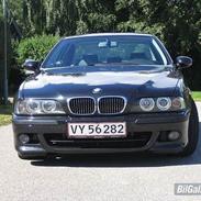 BMW 528i til salg