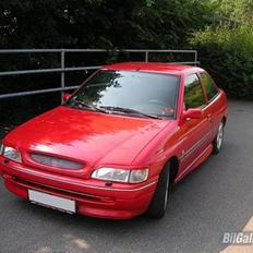 Ford Escort CLX :: Solgt ::