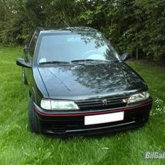 Peugeot 106 rallye totalskadet