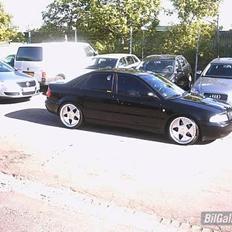 Audi  a4 (GANGSTA) SOLGT