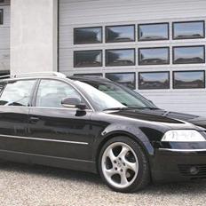 VW Passat  TDI HIGHLINE