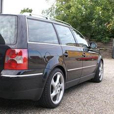 VW Passat  TDI HIGHLINE