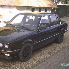 BMW 320i  E30 SOLGT