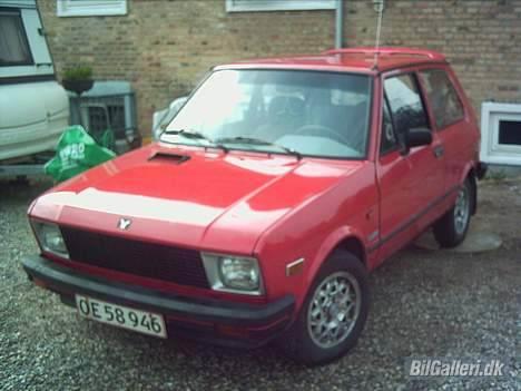 Zastava Yugo SOLGT - Vasket og poleret billede 12